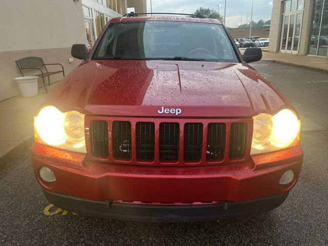 Used 2005 Jeep Grand Cherokee Laredo image 2