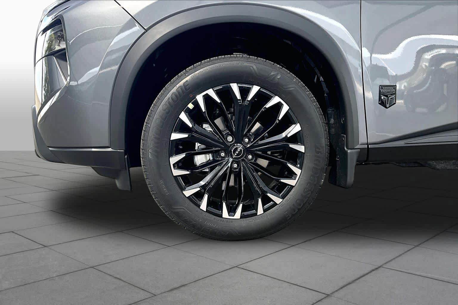 New 2026 Nissan Rogue Dark Armor FWD image 9