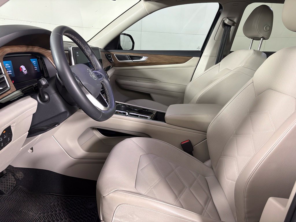 Used 2024 Volkswagen Atlas SE FWD image 22