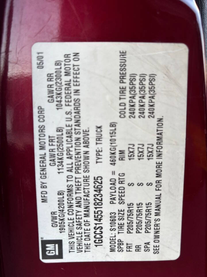 Used 2001 Chevrolet S10 Pickup 2WD Regular Cab image 13