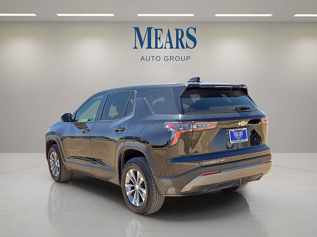 Used 2025 Chevrolet Equinox LT AWD/4WD image 3