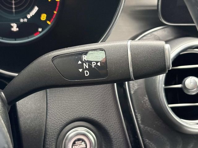 Used 2020 Mercedes-Benz GLC 300 4MATIC image 32