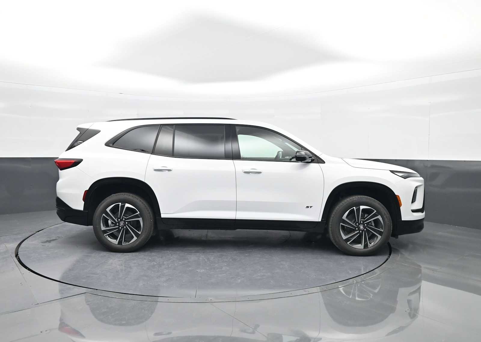 New 2026 Buick Enclave Sport Touring image 9