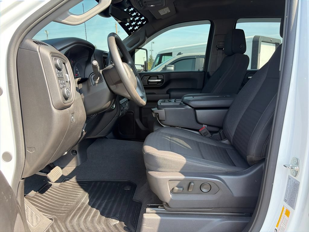 Used 2024 Chevrolet Silverado 2500 Custom w/ Custom Value Package AWD/4WD image 14