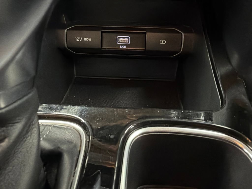 Used 2022 Kia Telluride LX FWD image 20