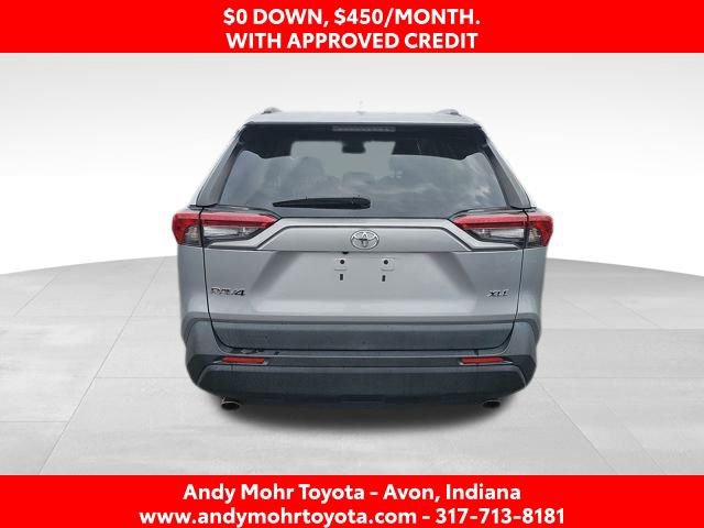 Used 2021 Toyota RAV4 XLE Premium image 6