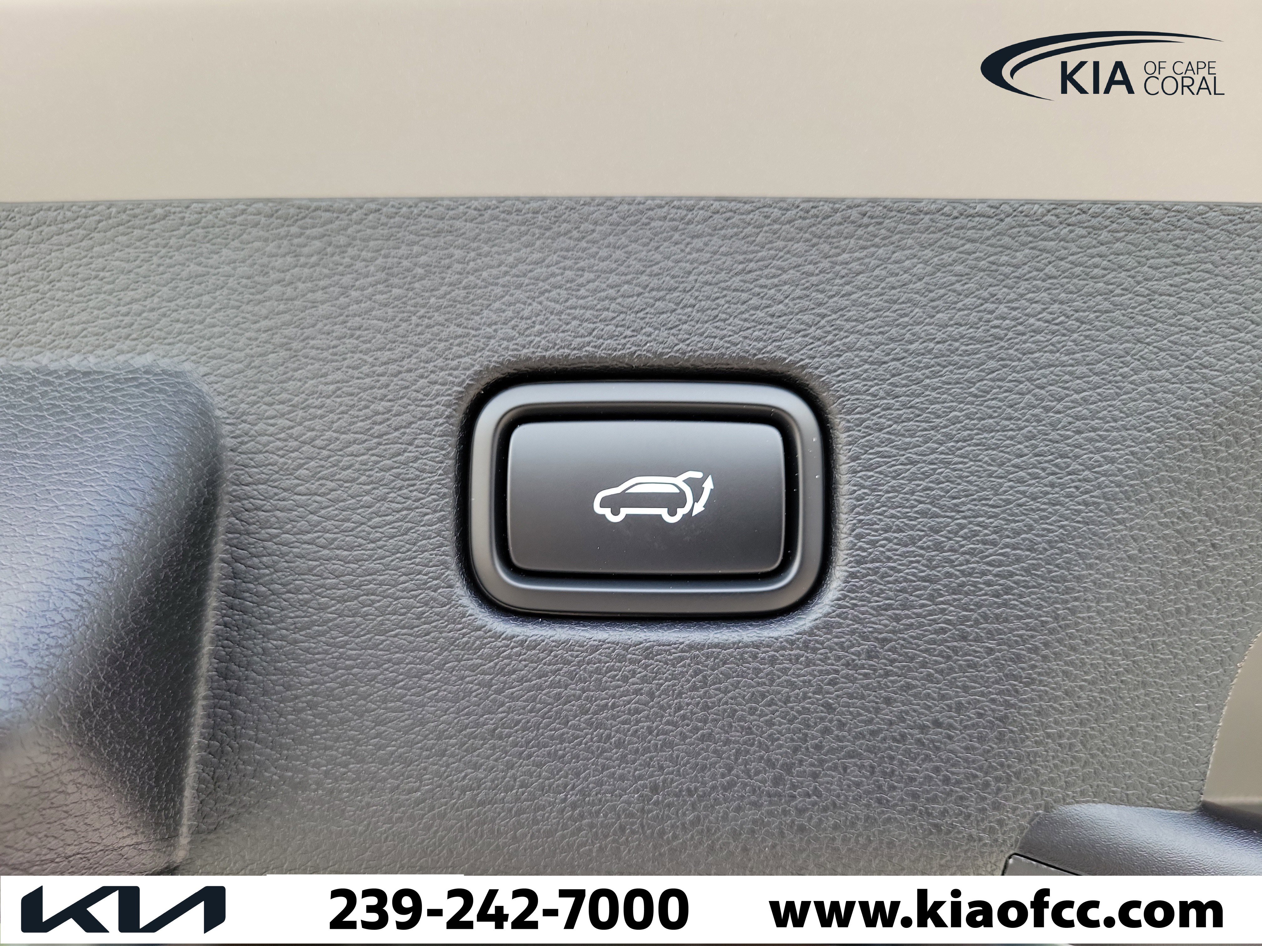 New 2026 Kia Sportage SX image 11