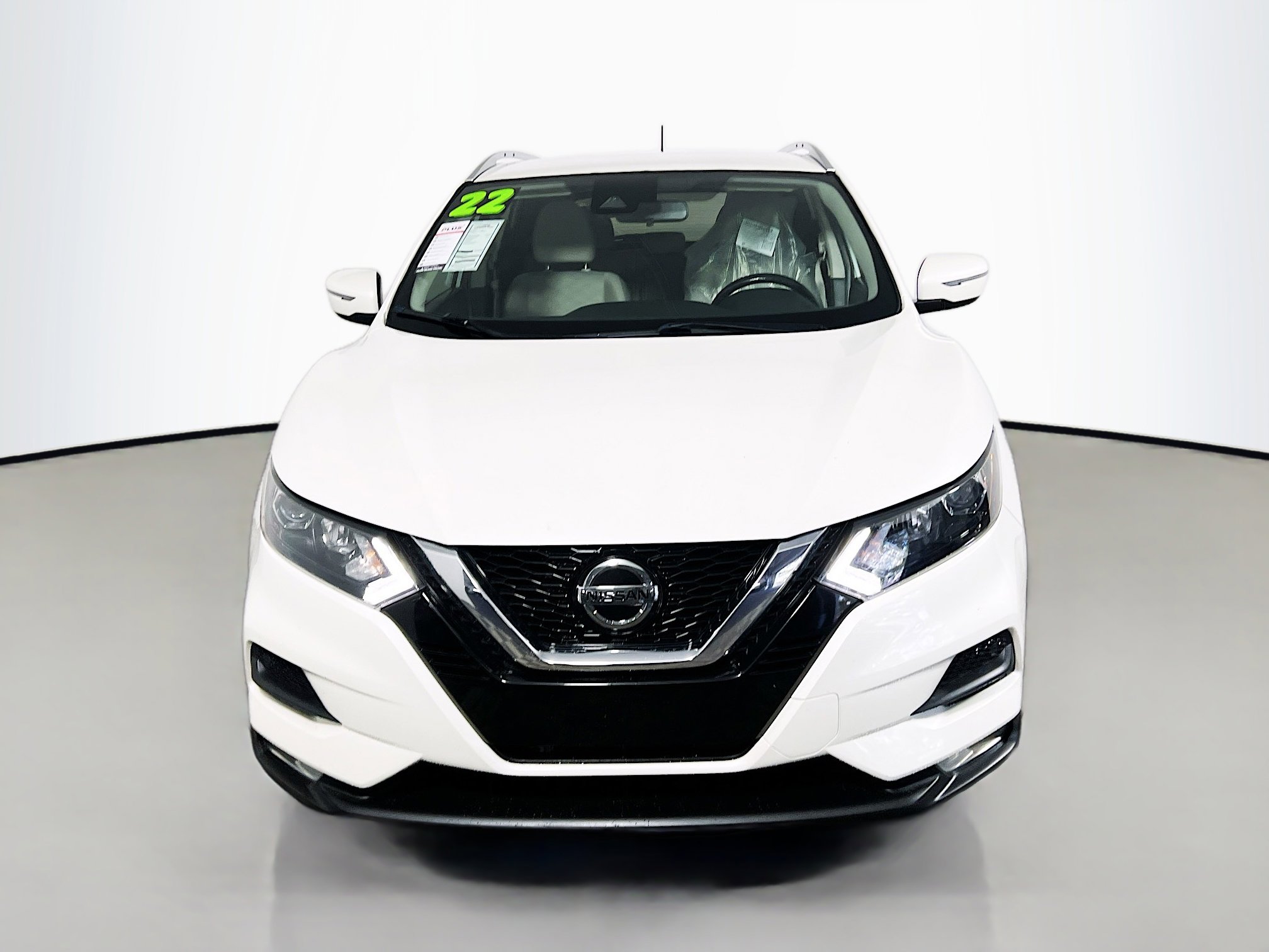 Used 2022 Nissan Rogue Sport SV image 11