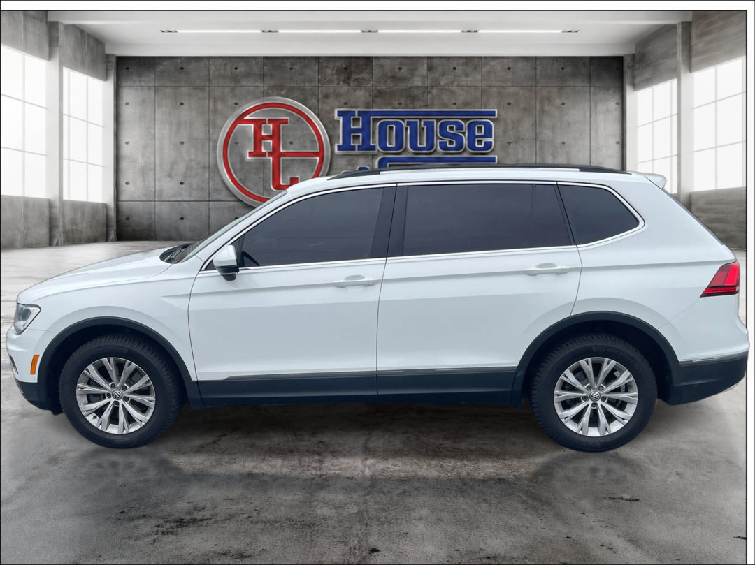 Used 2018 Volkswagen Tiguan SE w/ Panoramic Sunroof Package AWD/4WD image 8