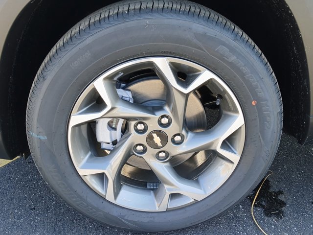New 2026 Chevrolet Trax LT w/ Driver Confidence Package FWD image 27