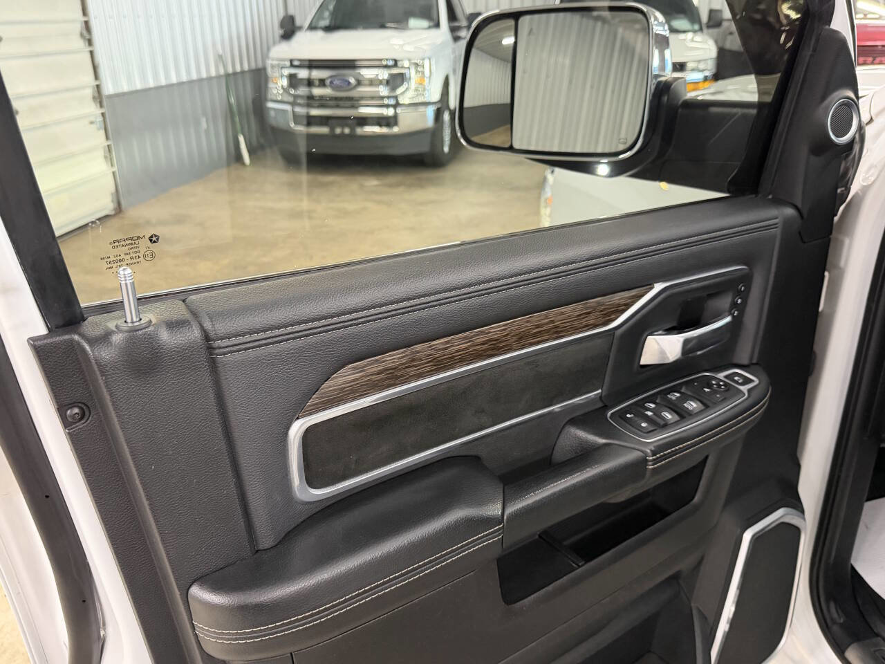 Used 2019 RAM 3500 Laramie image 21