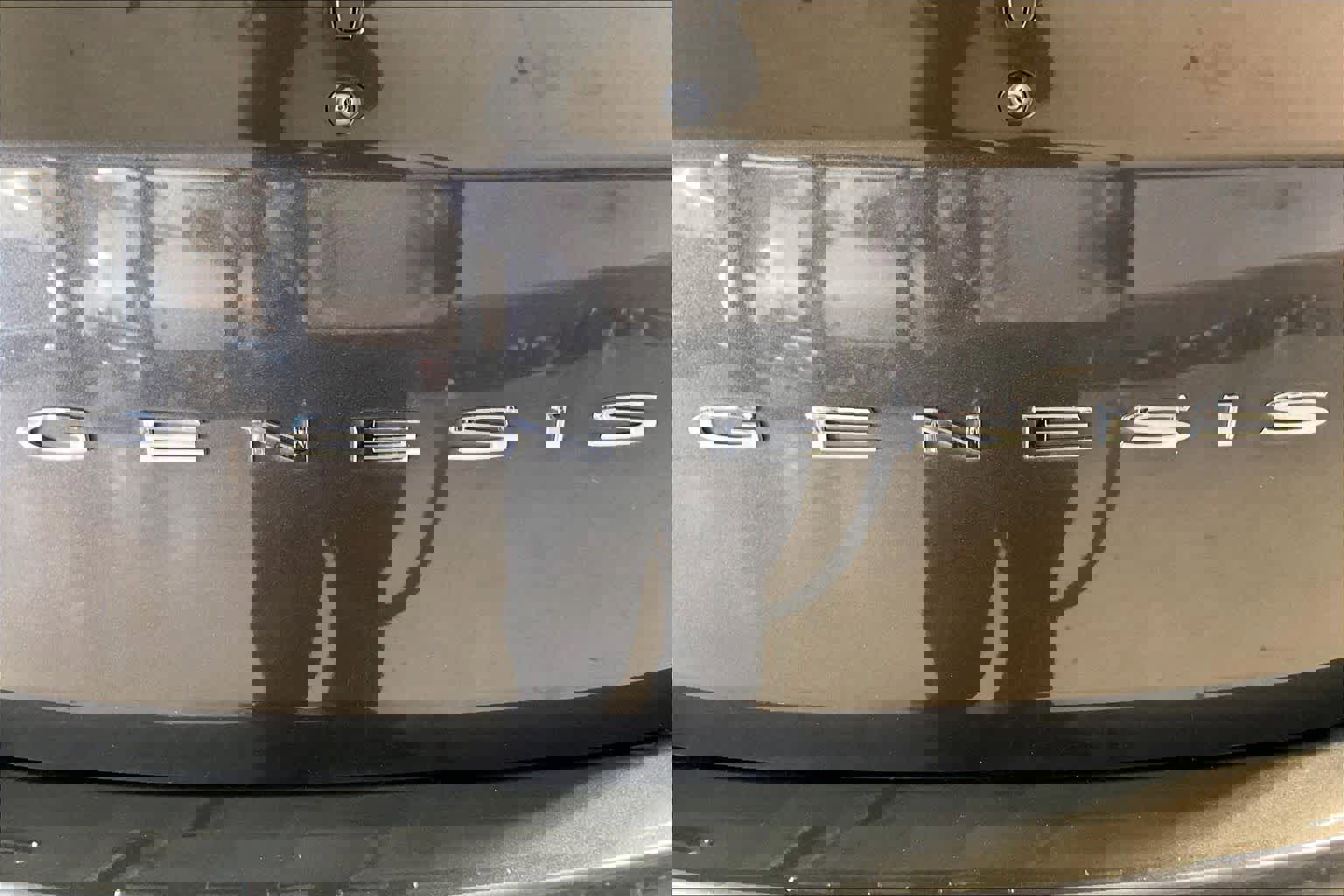 Used 2022 Genesis G70 2.0T image 32