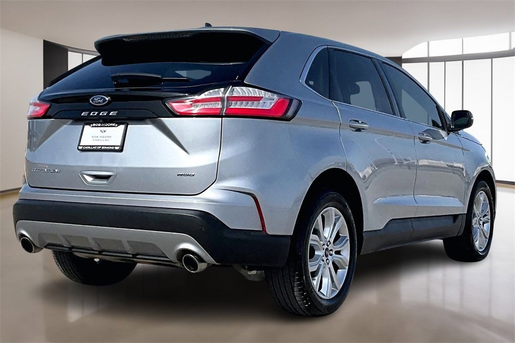 Used 2022 Ford Edge Titanium w/ Equipment Group 301A image 2