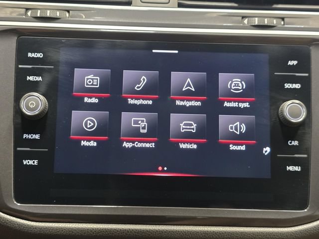 Certified 2024 Volkswagen Tiguan SE R-Line AWD/4WD image 16