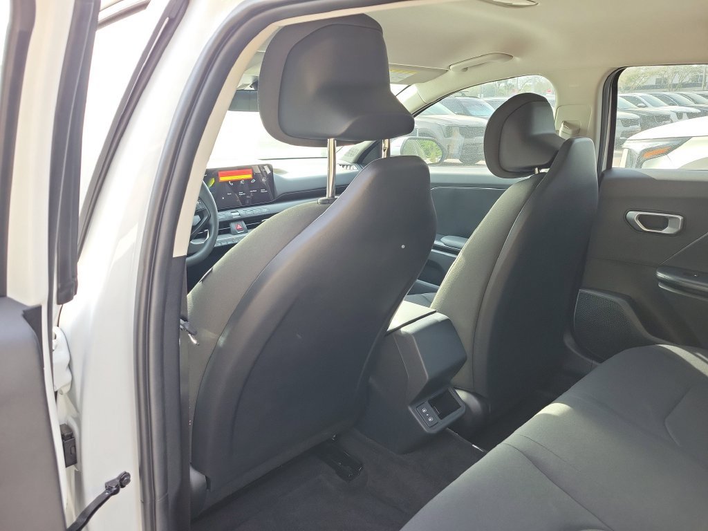 New 2026 Kia K4 FWD image 15
