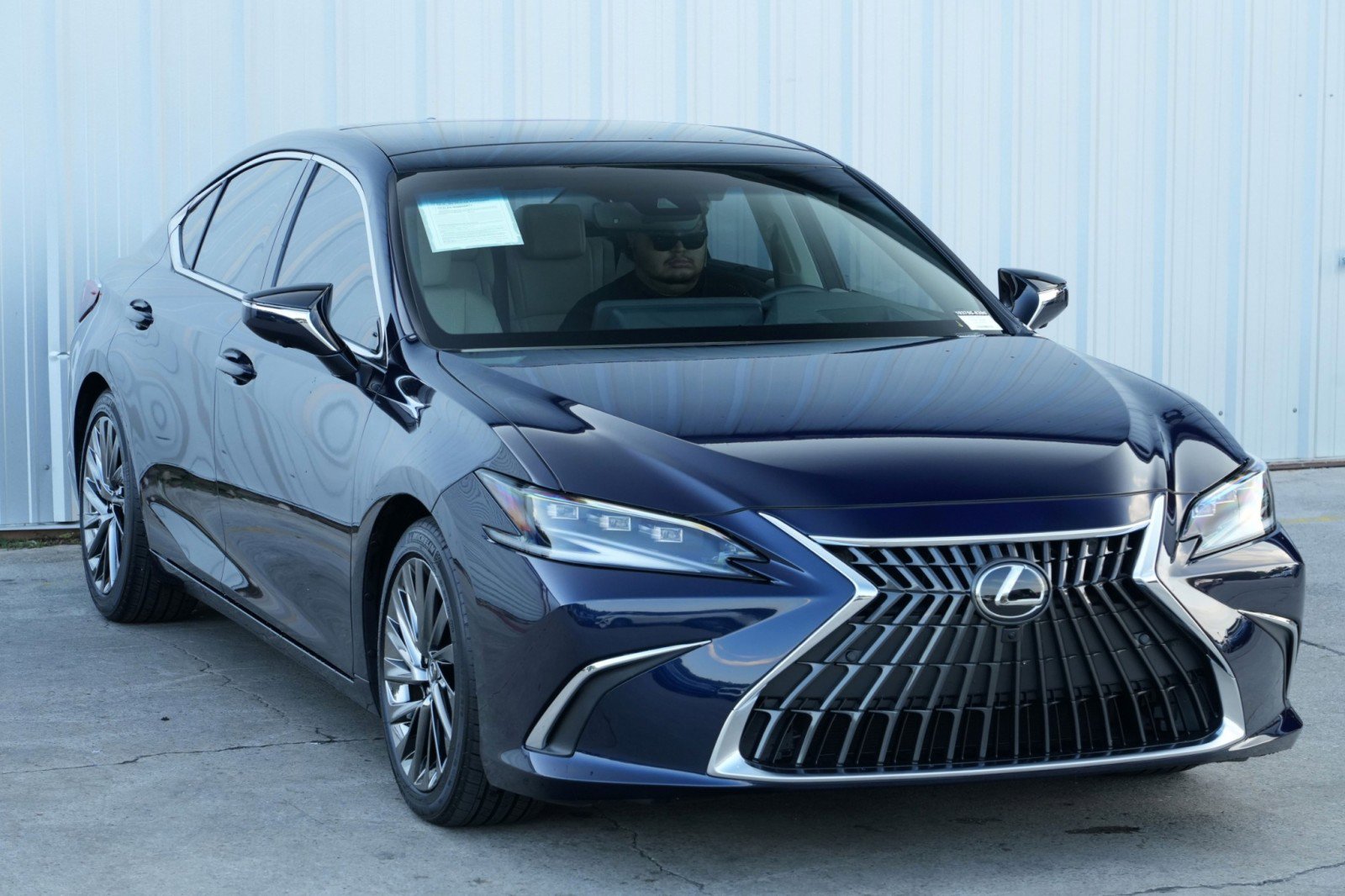 Used 2025 Lexus ES 350 Ultra Luxury w/ Accessory Package (Z1) image 60