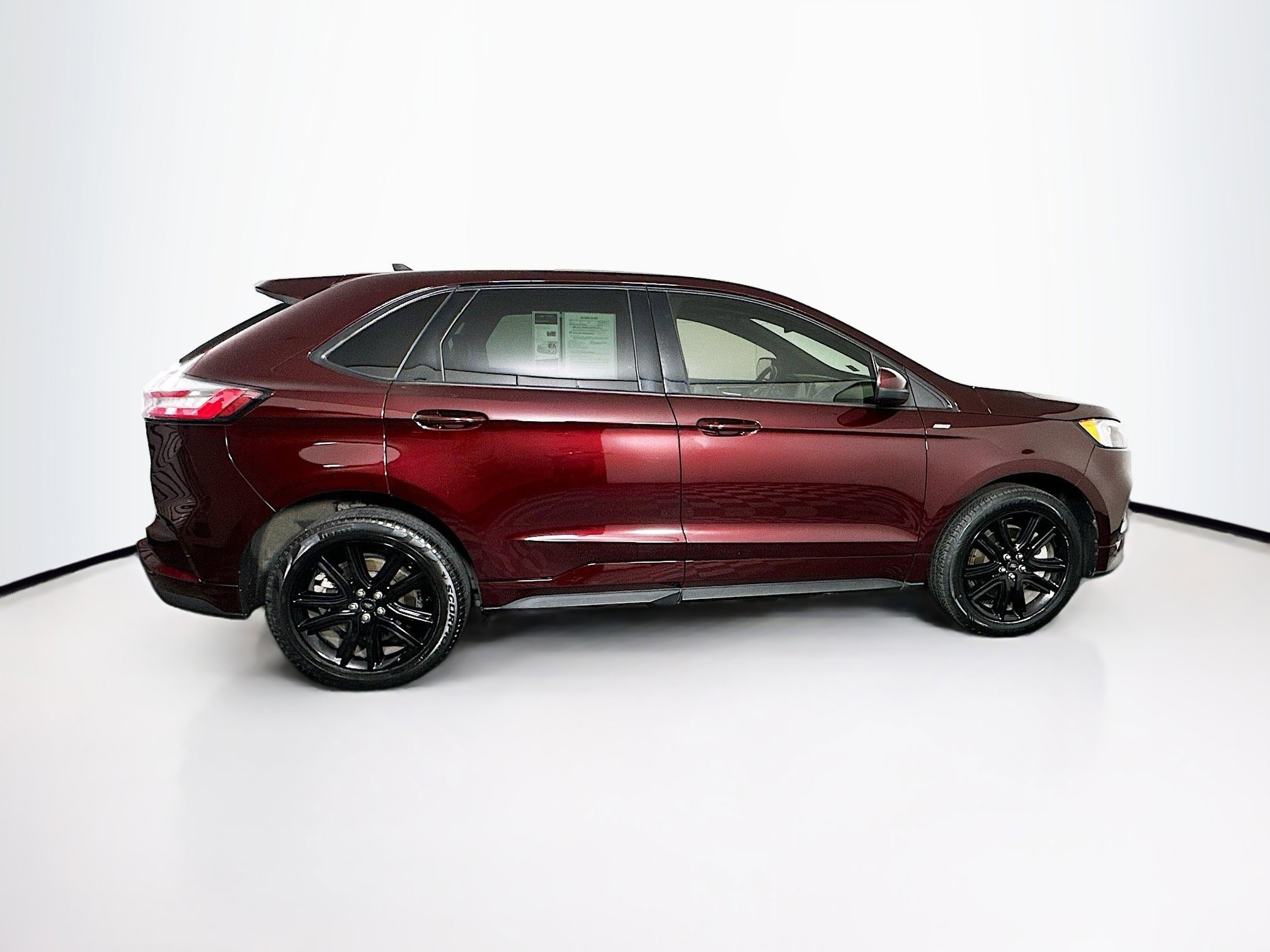 Used 2024 Ford Edge ST-Line image 10