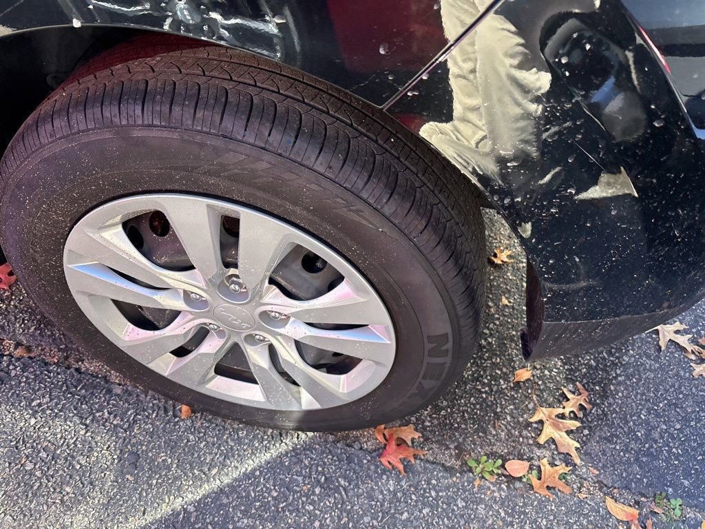 Certified 2024 Kia Soul LX image 14