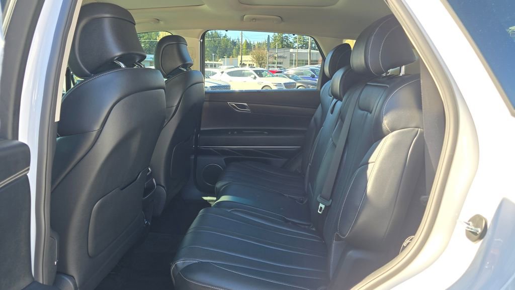 Used 2021 Genesis GV80 3.5T image 16