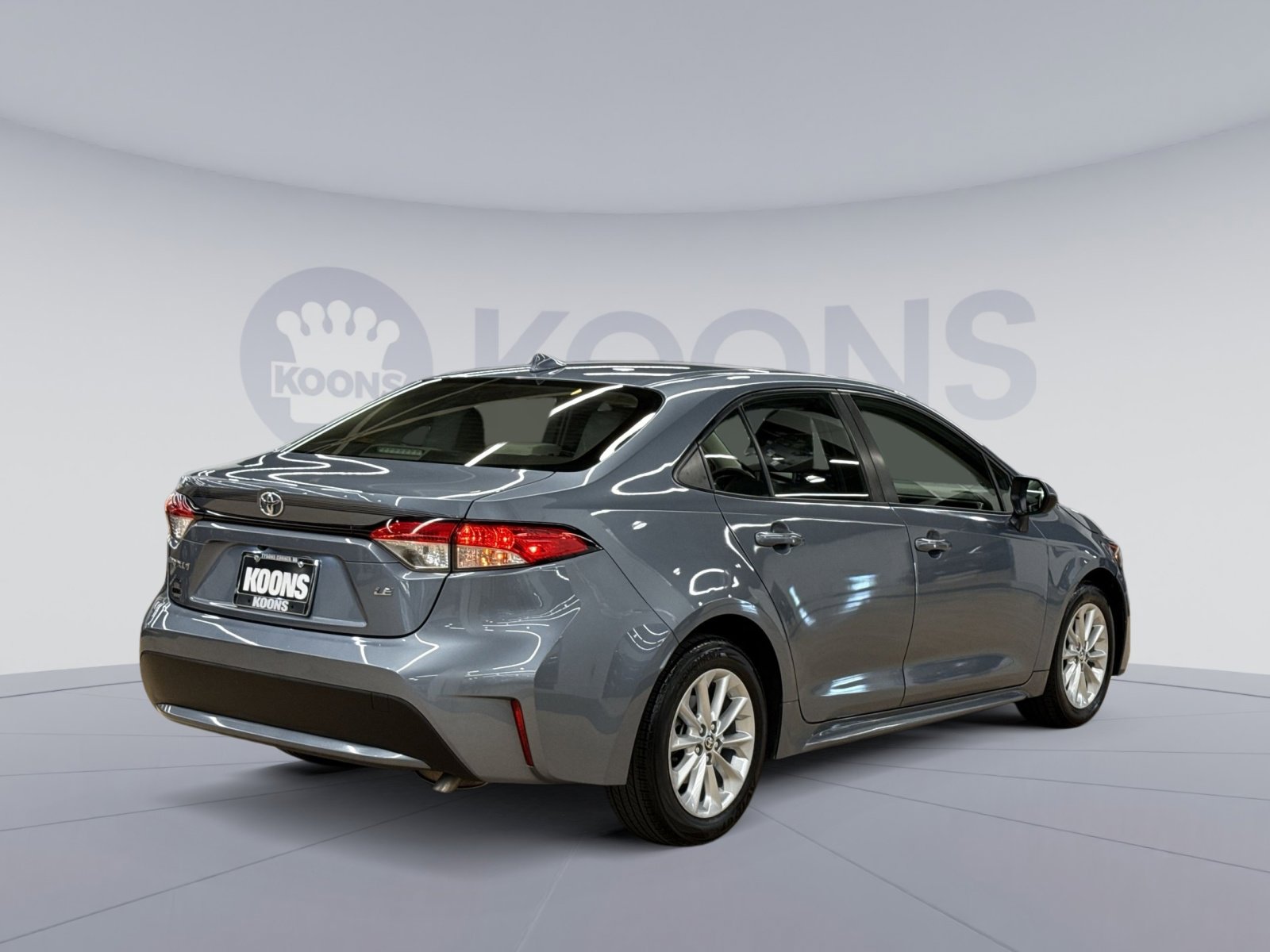 Used 2021 Toyota Corolla LE w/ LE Convenience Package FWD image 11