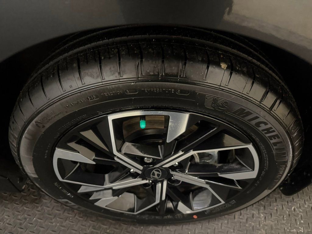 Certified 2025 Hyundai Sonata SEL image 17