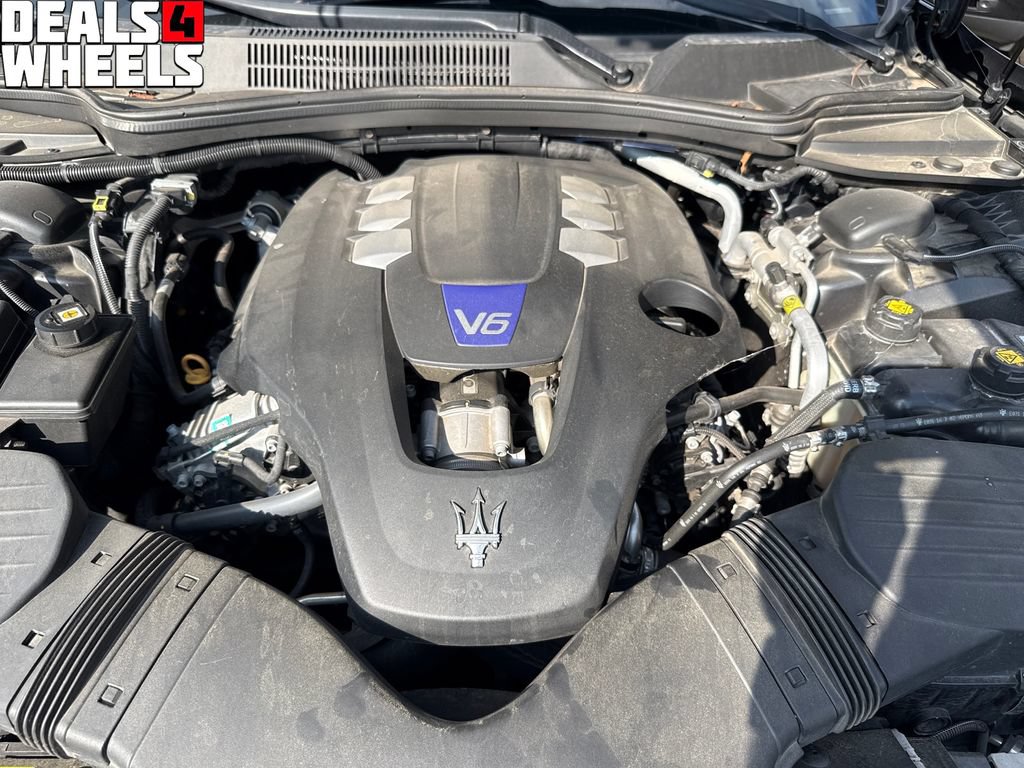 Used 2017 Maserati Ghibli S RWD image 22