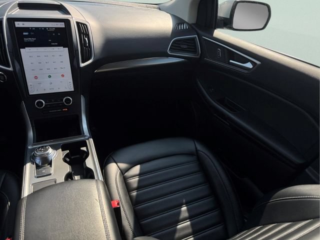 Used 2022 Ford Edge SEL AWD/4WD image 13