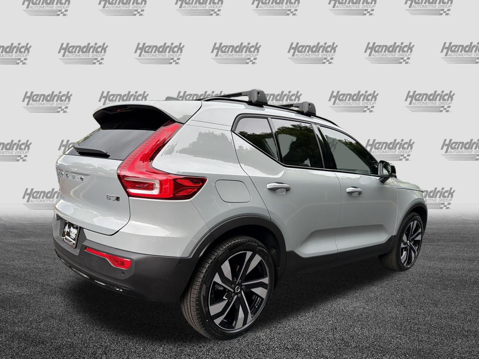 New 2026 Volvo XC40 B5 Ultra w/ Protection Package Premier AWD/4WD image 9