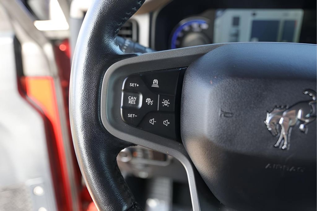 Used 2023 Ford Bronco Wildtrak image 17