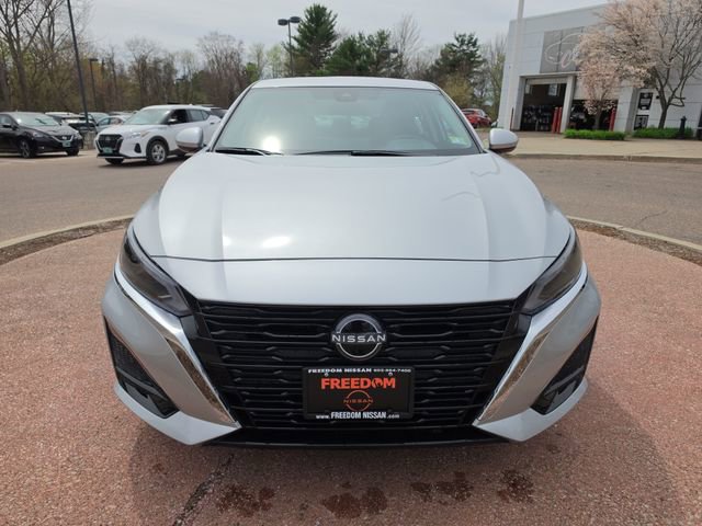 Used 2025 Nissan Altima 2.5 SV w/ SV Special Edition Package AWD/4WD image 16