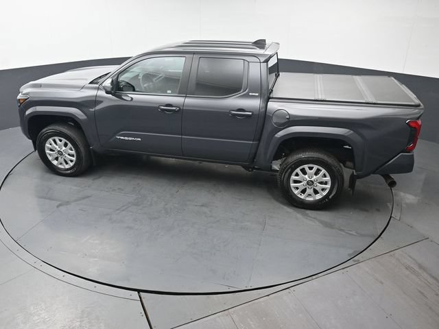 Certified 2024 Toyota Tacoma SR5 AWD/4WD image 40