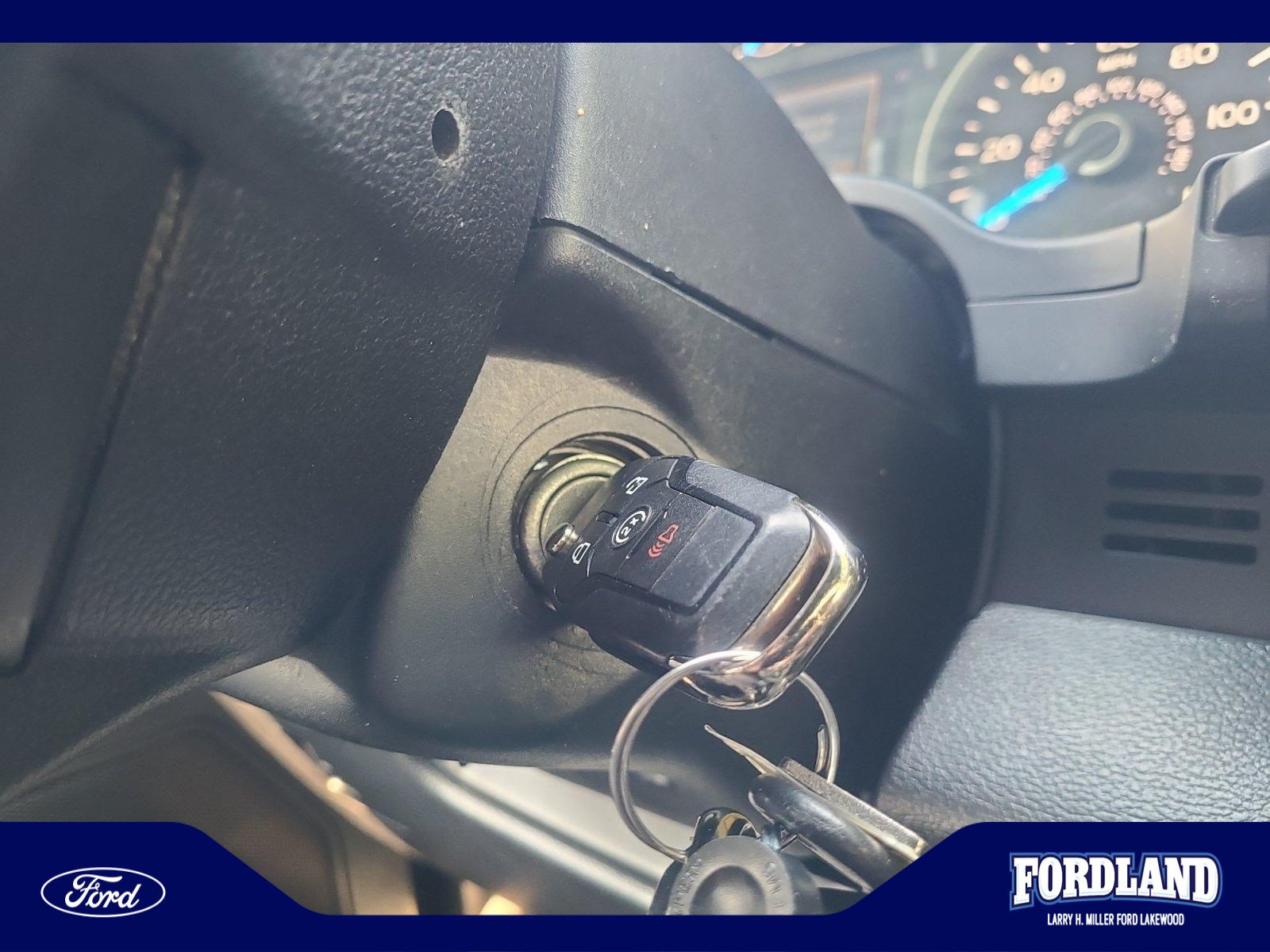 Used 2017 Ford F150 XLT w/ Equipment Group 302A Luxury AWD/4WD image 29