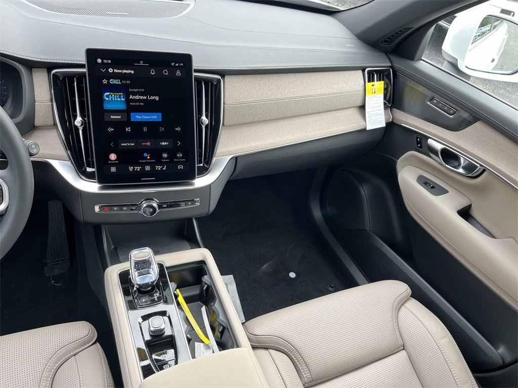 New 2026 Volvo XC90 B6 Ultra image 14