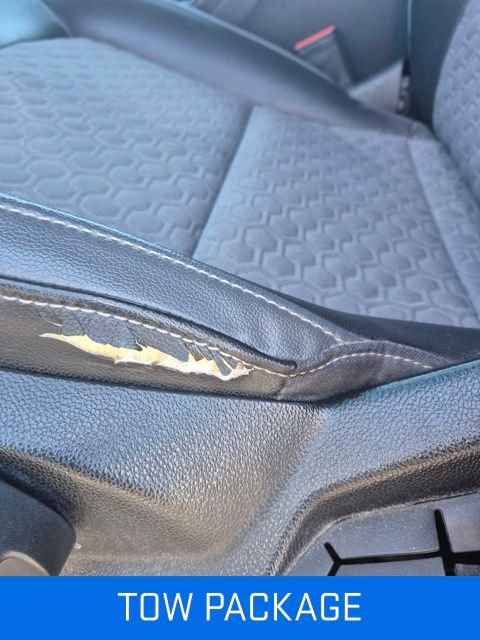 Used 2015 Chevrolet Colorado Z71 image 2