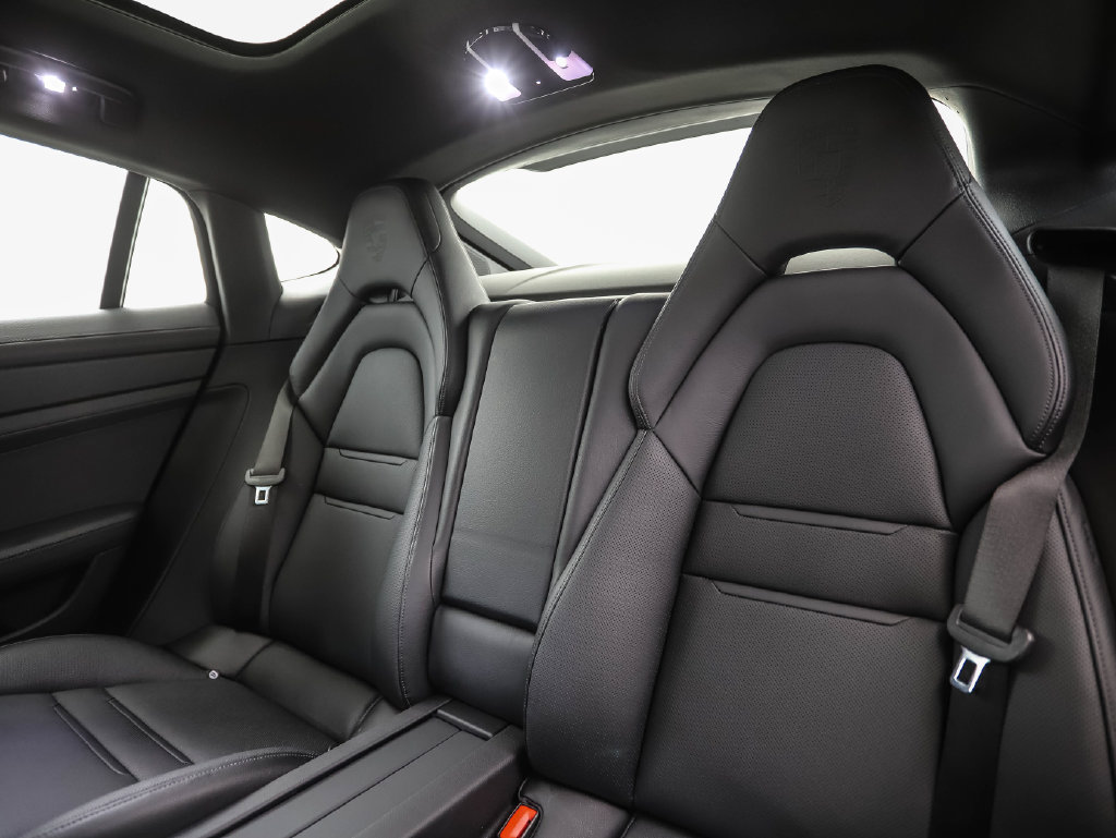 Used 2023 Porsche Panamera 4 Platinum Edition AWD/4WD image 23