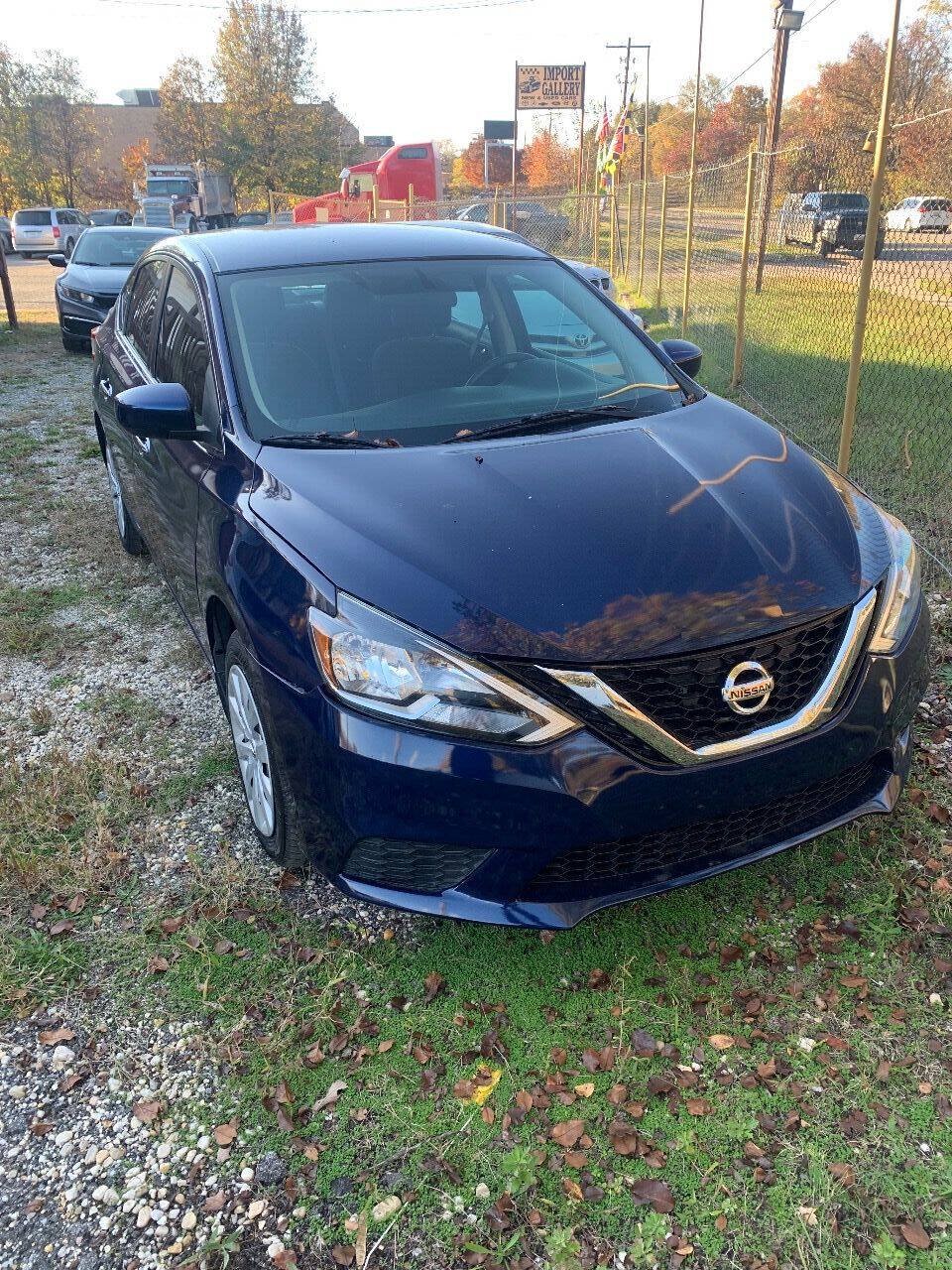 Used 2018 Nissan Sentra S FWD image 1