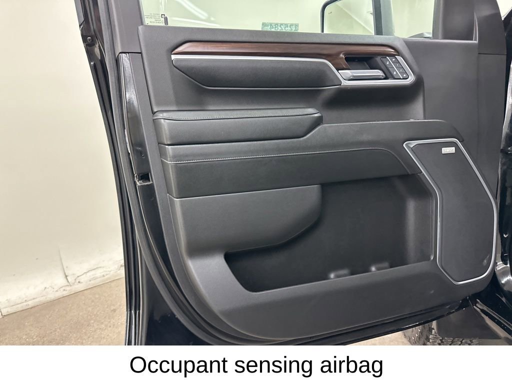 Used 2025 GMC Sierra 2500 SLT w/ SLT Premium Package image 32