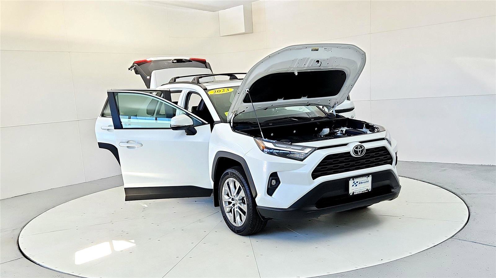 Certified 2023 Toyota RAV4 XLE Premium image 5