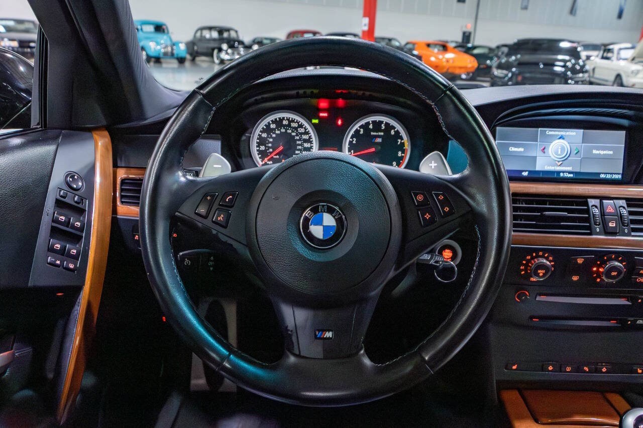 Used 2006 BMW M5 RWD image 10