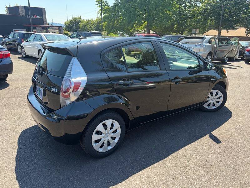 Used 2012 Toyota Prius C Three FWD image 4
