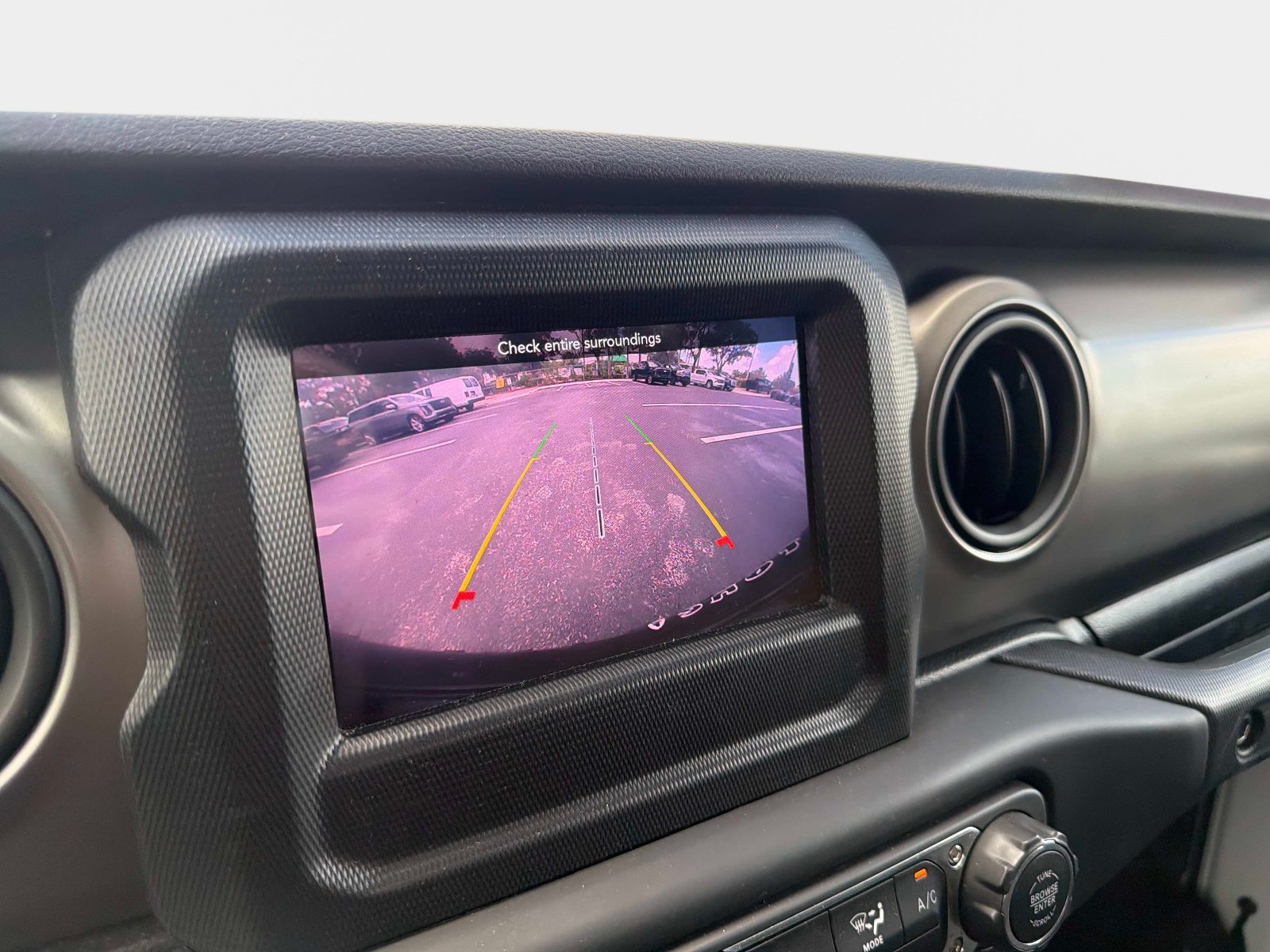 Used 2021 Jeep Wrangler Sport AWD/4WD image 31
