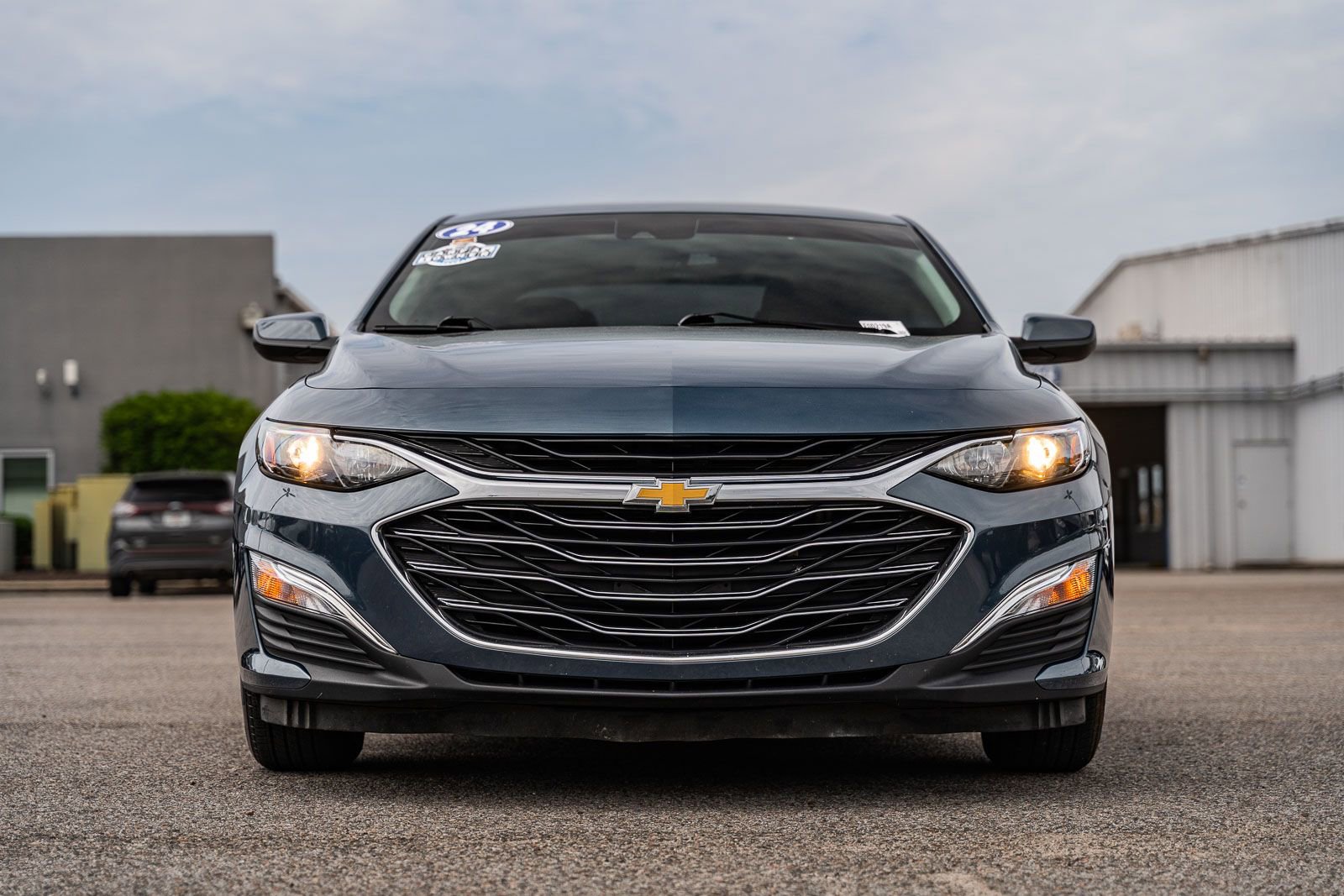 Used 2024 Chevrolet Malibu LS FWD image 2