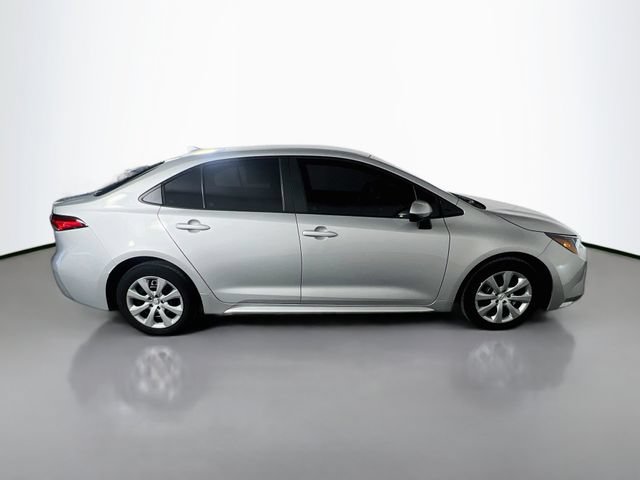 Used 2023 Toyota Corolla LE FWD image 9
