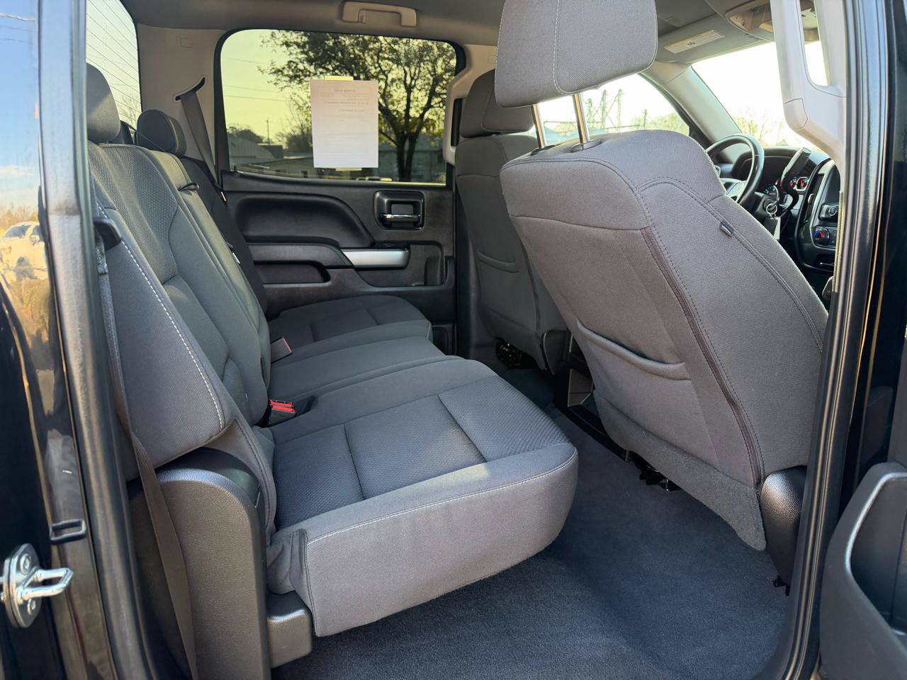 Used 2018 Chevrolet Silverado 1500 LT w/ Texas Edition AWD/4WD image 11