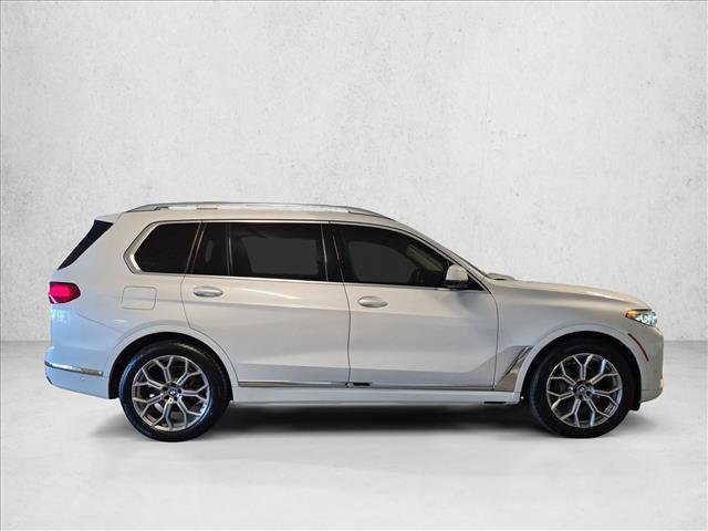 Used 2020 BMW X7 xDrive40i w/ Executive Package AWD/4WD image 4