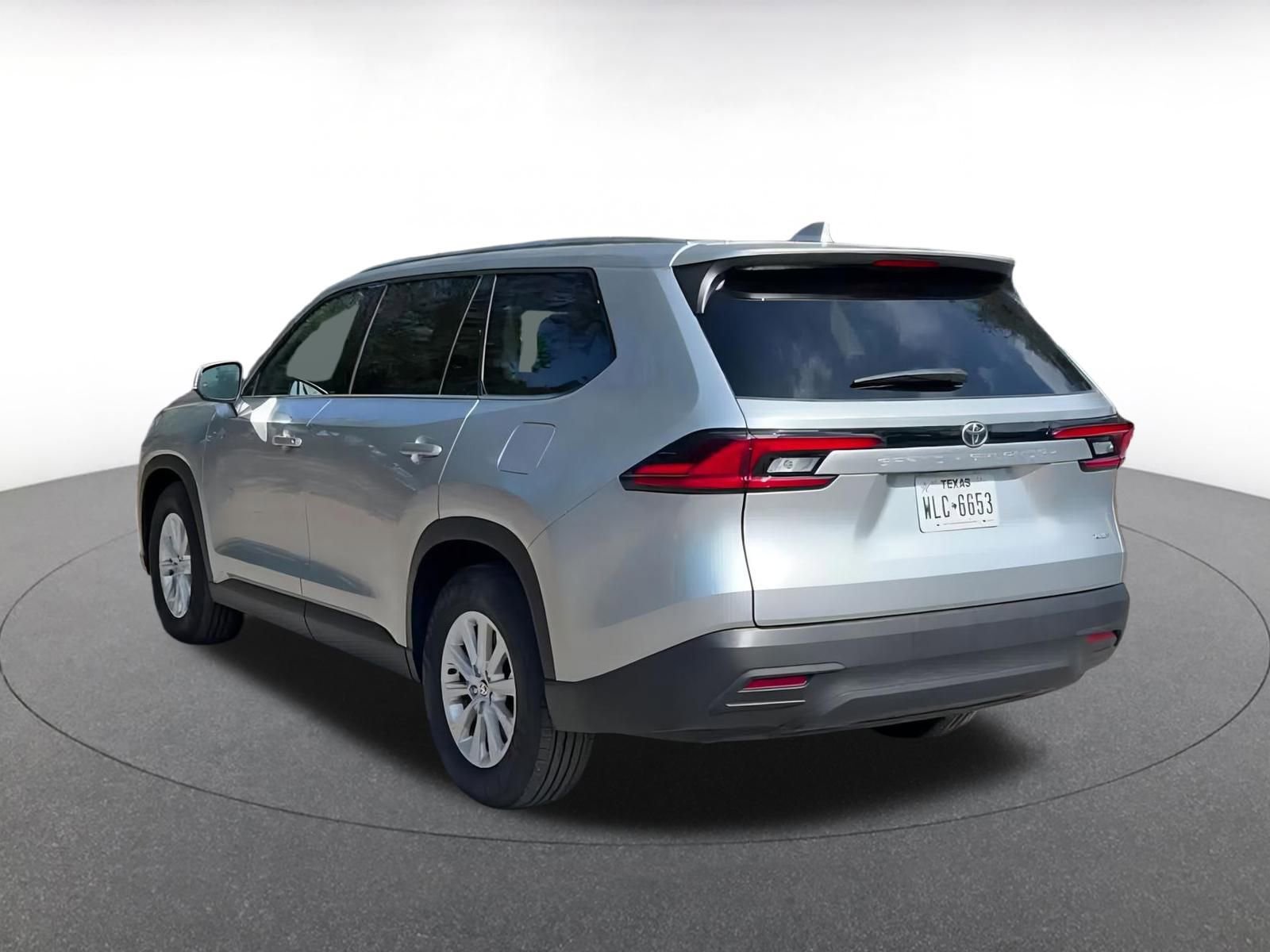 Used 2025 Toyota Grand Highlander FWD image 11