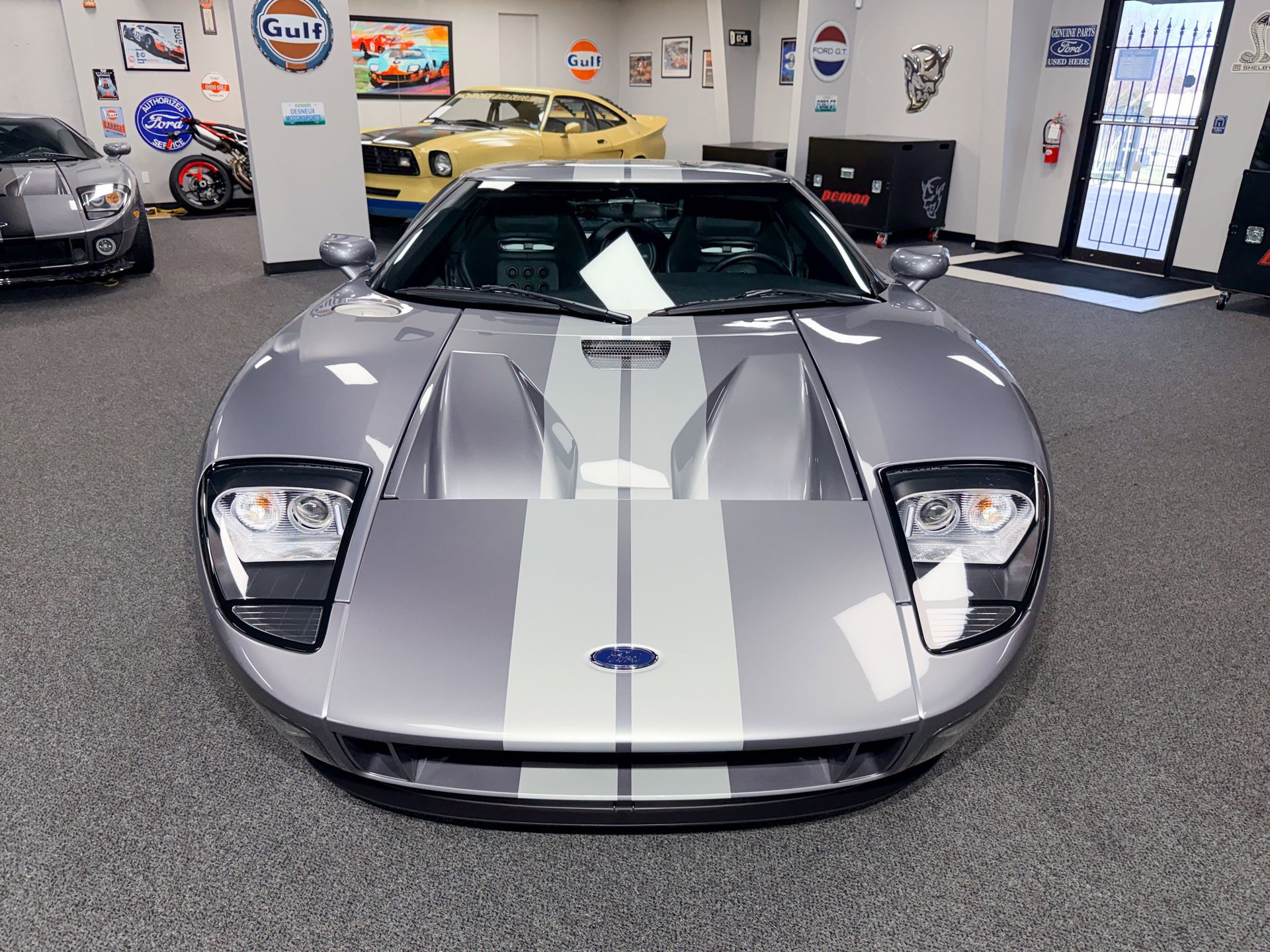 Used 2006 Ford GT image 36