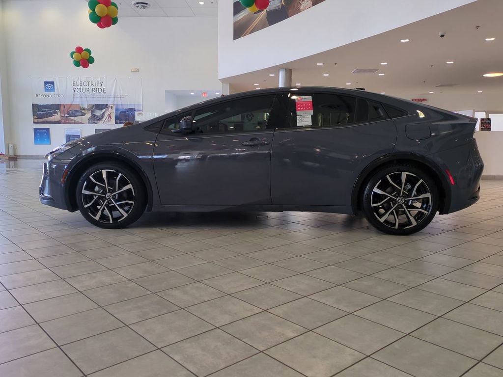 New 2026 Toyota Prius Plug-In Hybrid image 8
