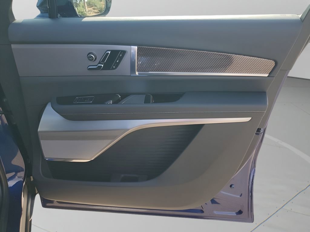 New 2026 Cadillac Vistiq Sport image 13