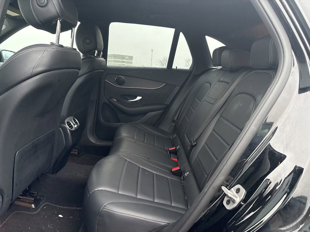 Used 2022 Mercedes-Benz GLC 300 4MATIC image 15